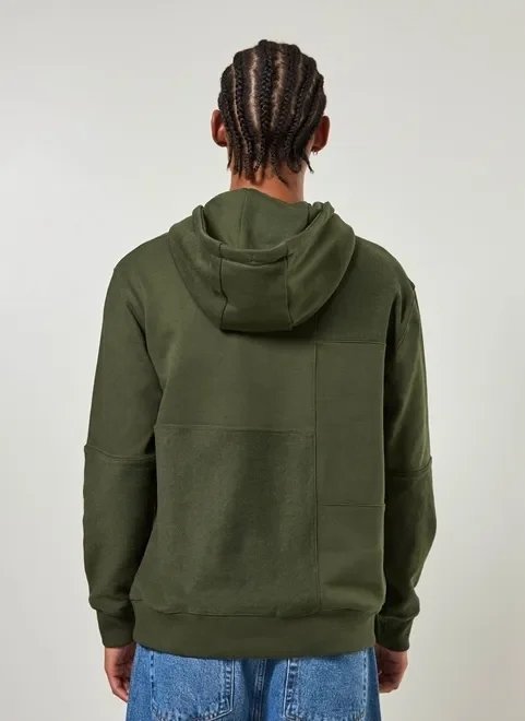 moletom canguru verde militar com recortes moletom canguru verde militar com recortes
