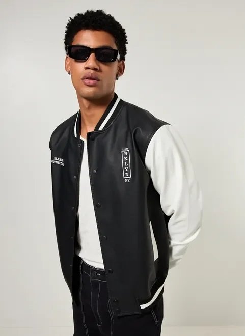 jaqueta college em poliuretano jaqueta college em poliuretano