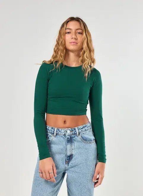 blusa cropped básica manga longa blusa cropped básica manga longa