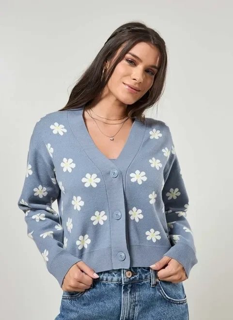cardigan tricô jacquard azul com margaridas cardigan tricô jacquard azul com margaridas