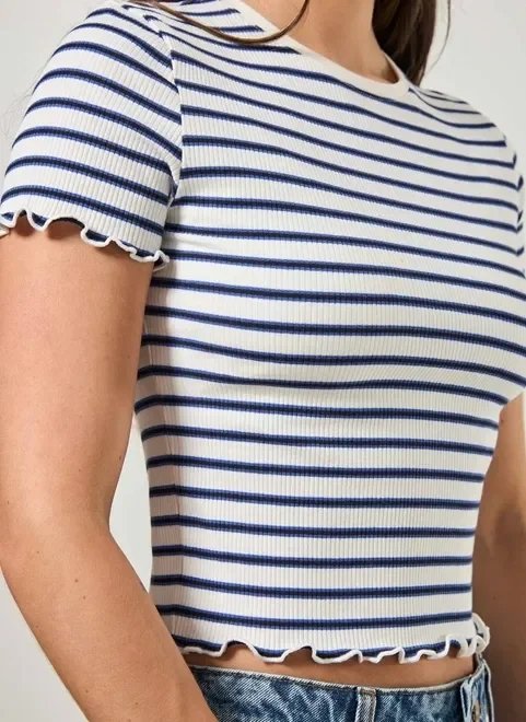 blusa off-white com listras azuis blusa off-white com listras azuis