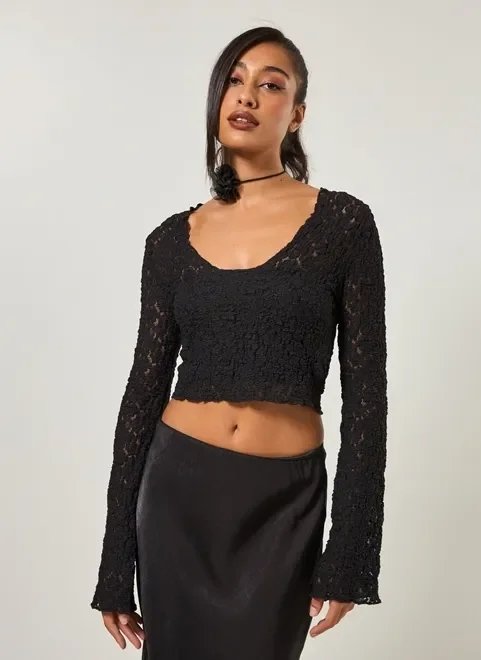 cropped manga longa em renda cropped manga longa em renda