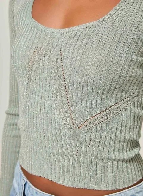 blusa em tricô fio metalizado verde blusa em tricô fio metalizado verde
