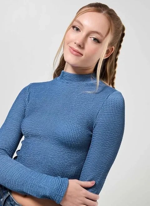 blusa manga longa texturizada com golinha blusa manga longa texturizada com golinha