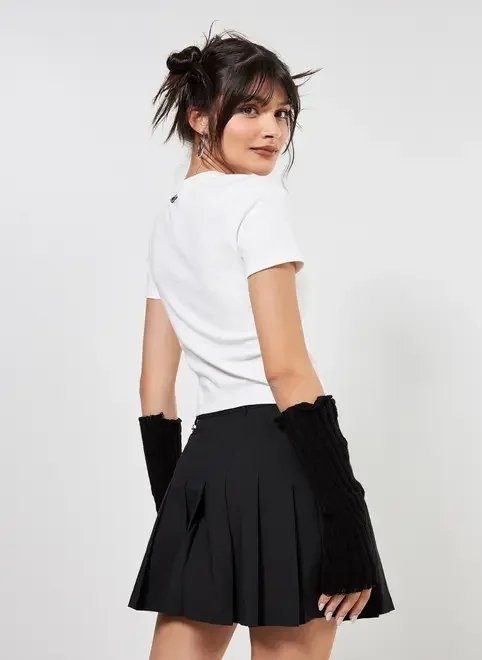 blusa branca nostálgica com gatinho blusa branca nostálgica com gatinho