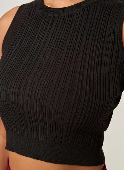 regata cropped em tricô canelado regata cropped em tricô canelado