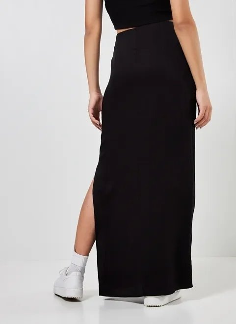 saia longa lisa com fenda saia longa lisa com fenda