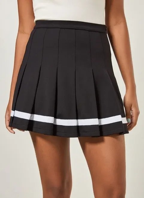 saia plissada preta com listra saia plissada preta com listra