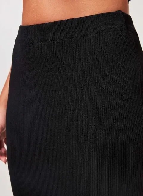 saia midi em malha de tricô saia midi em malha de tricô