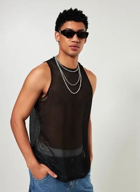 regata em tela preta regata em tela preta