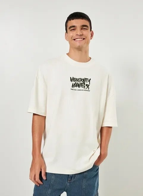 camiseta oversized estampa nas costas camiseta oversized estampa nas costas