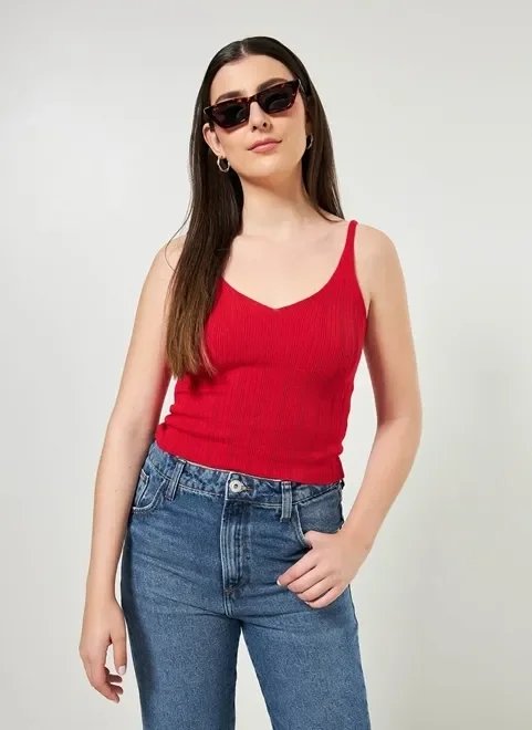 blusa de alcinha em tricô canelado blusa de alcinha em tricô canelado