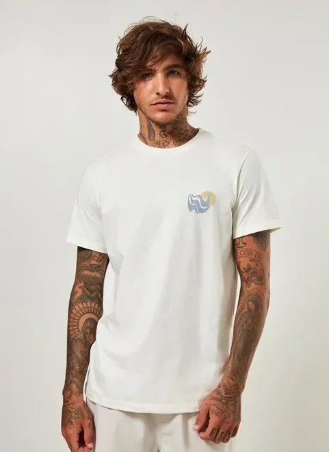 camiseta estampa ondas nas costas camiseta estampa ondas nas costas