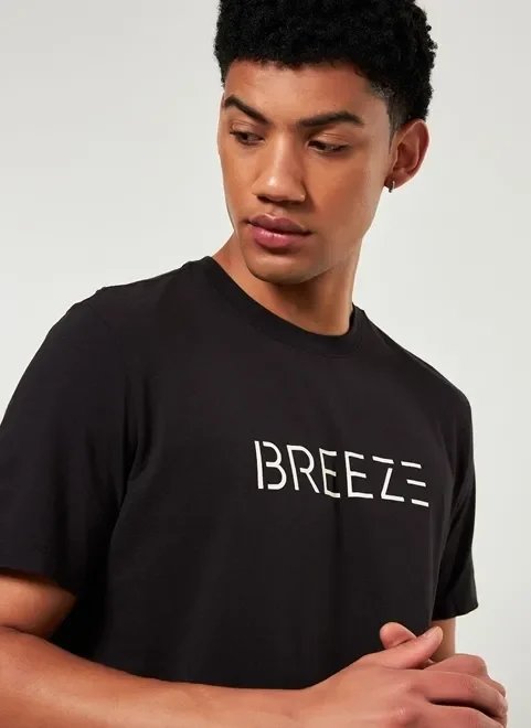 camiseta alongada preta escrito breeze camiseta alongada preta escrito breeze