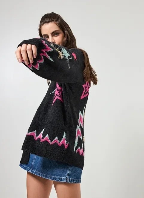 cardigan preto com desenhos coloridos cardigan preto com desenhos coloridos