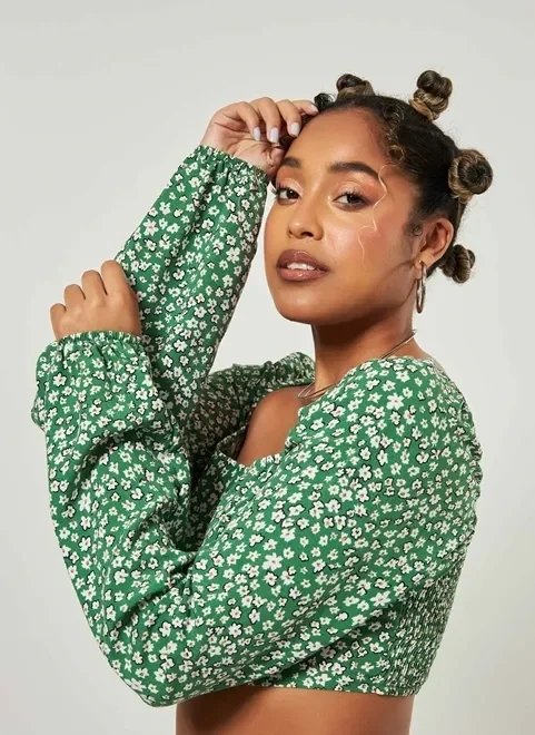 cropped manga bufante verde floral cropped manga bufante verde floral