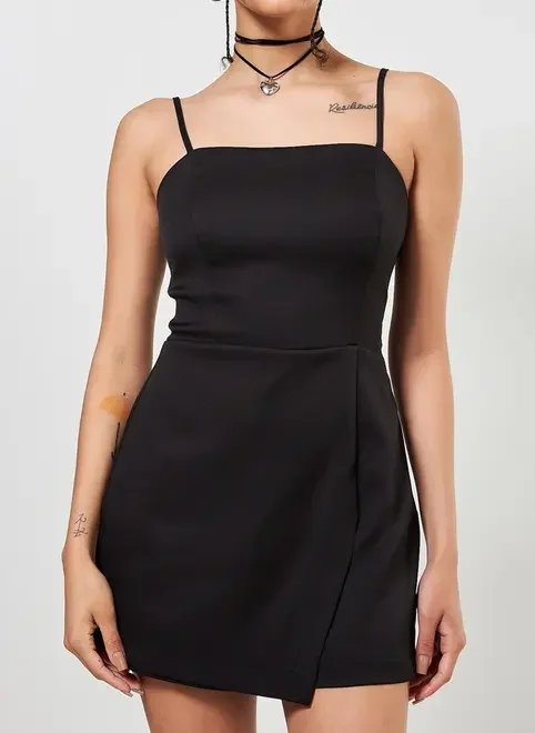 vestido macaquinho alfaiataria preto vestido macaquinho alfaiataria preto