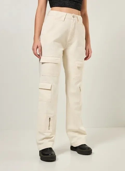 calça wide leg com bolsos cargo calça wide leg com bolsos cargo