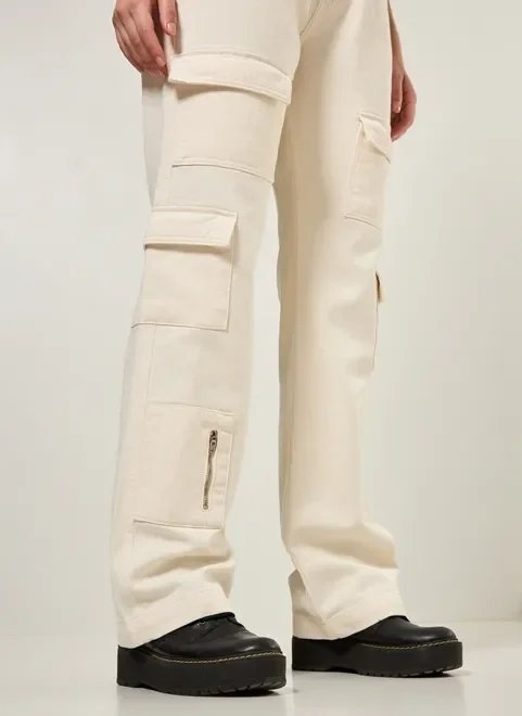 calça wide leg com bolsos cargo calça wide leg com bolsos cargo