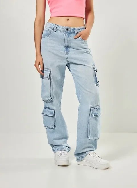 calça jeans cintura baixa cargo boyfriend calça jeans cintura baixa cargo boyfriend