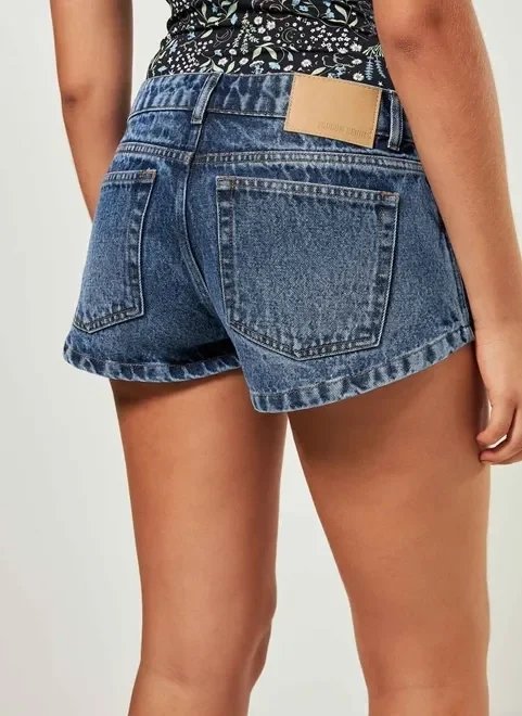 short jeans micro de cintura baixa short jeans micro de cintura baixa