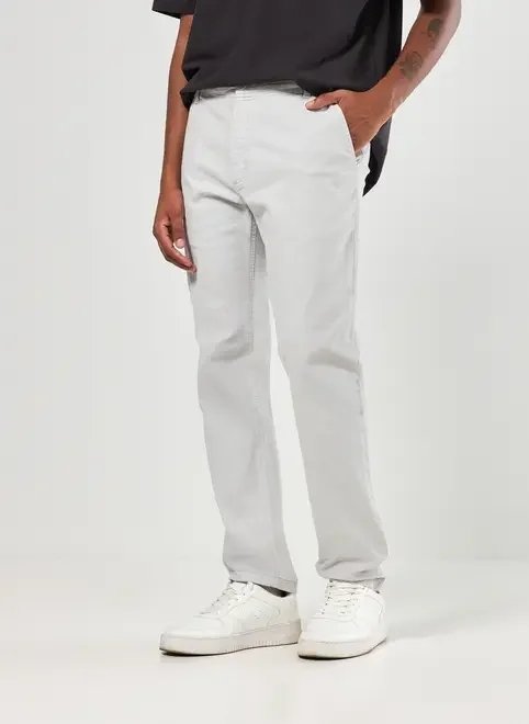 calça chino slim em sarja cinza calça chino slim em sarja cinza