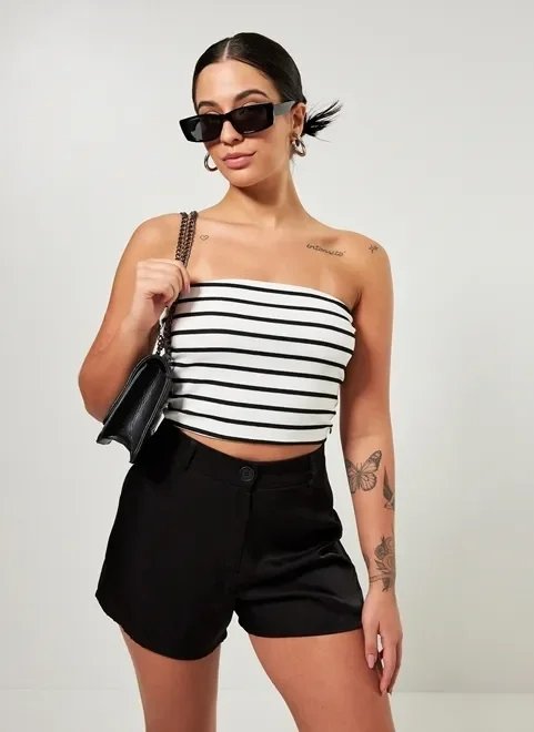 cropped sem alças em malha listrada cropped sem alças em malha listrada