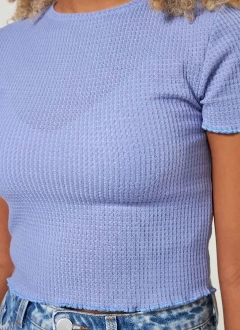 blusa mini tee em malha texturizada blusa mini tee em malha texturizada