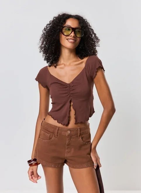 blusa manguinha curta com fenda blusa manguinha curta com fenda