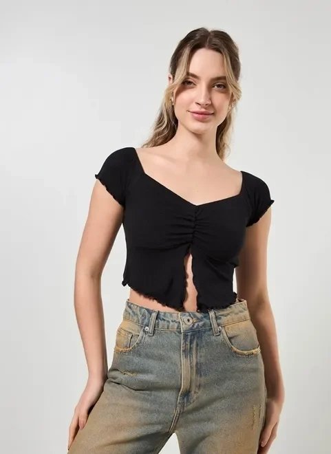 blusa manguinha curta com fenda blusa manguinha curta com fenda