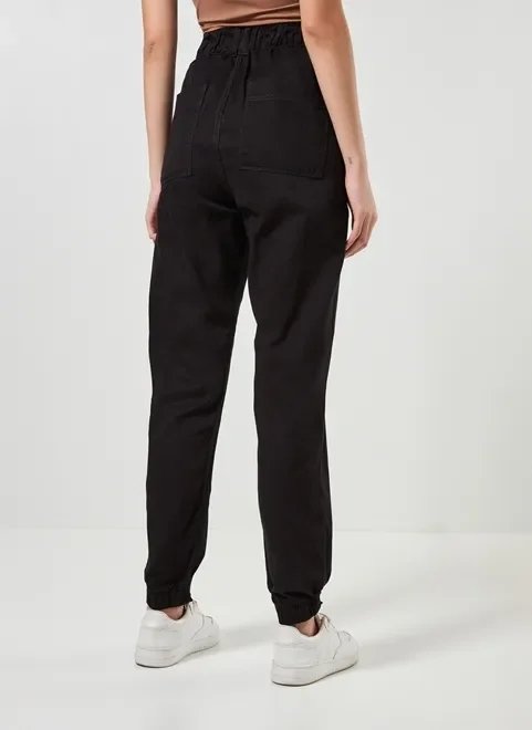 calça jogger em sarja com elástico calça jogger em sarja com elástico