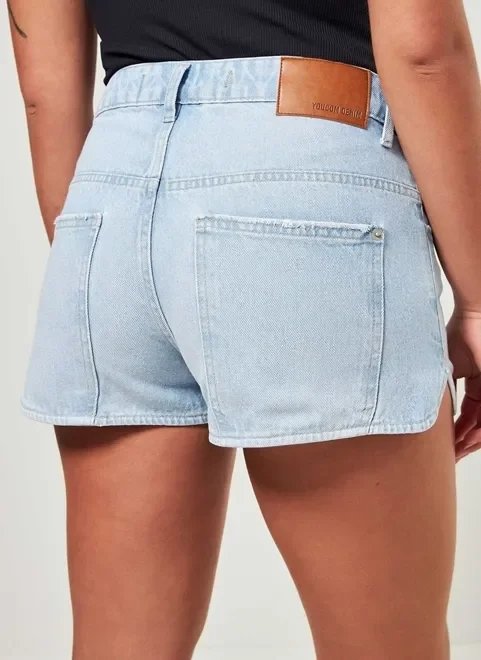 short jeans runner com bordado short jeans runner com bordado