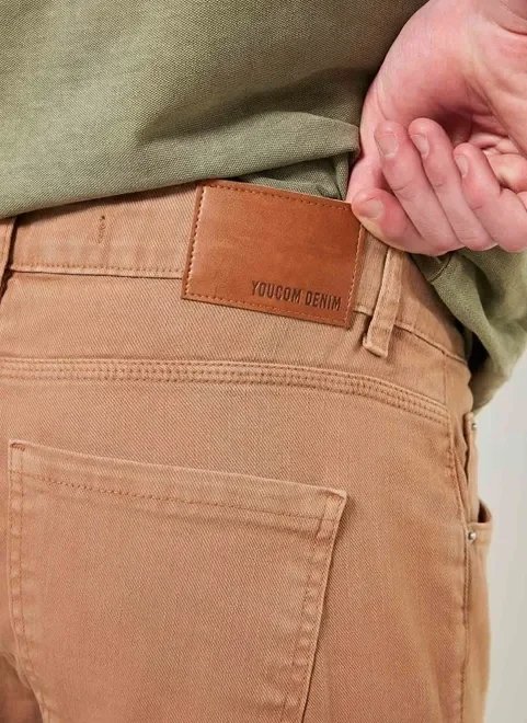 calça slim em sarja caqui calça slim em sarja caqui