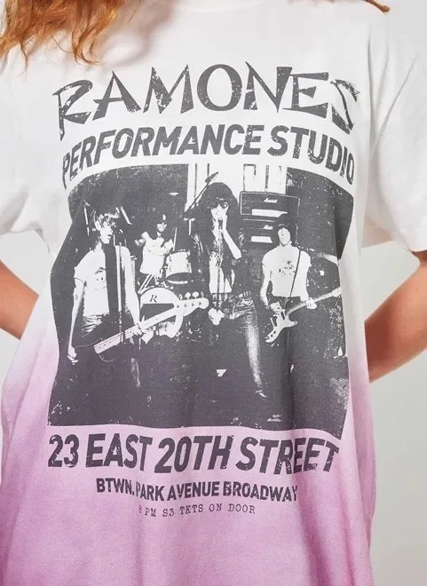 camiseta super oversized ramones degradê camiseta super oversized ramones degradê