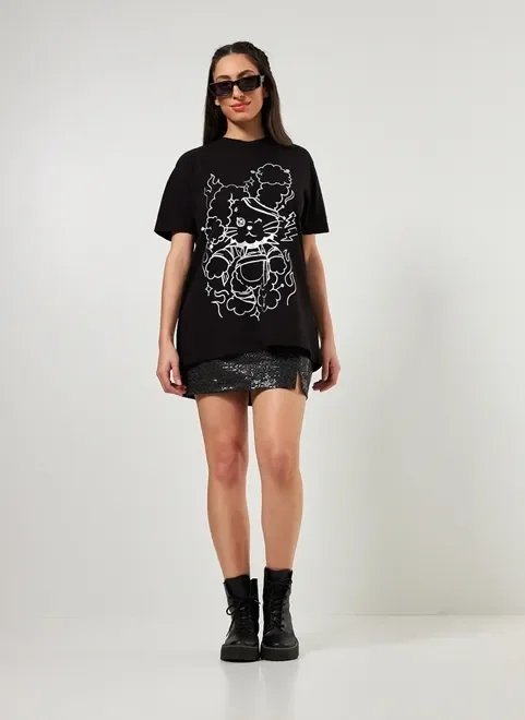 camiseta super oversized estampa prateada camiseta super oversized estampa prateada