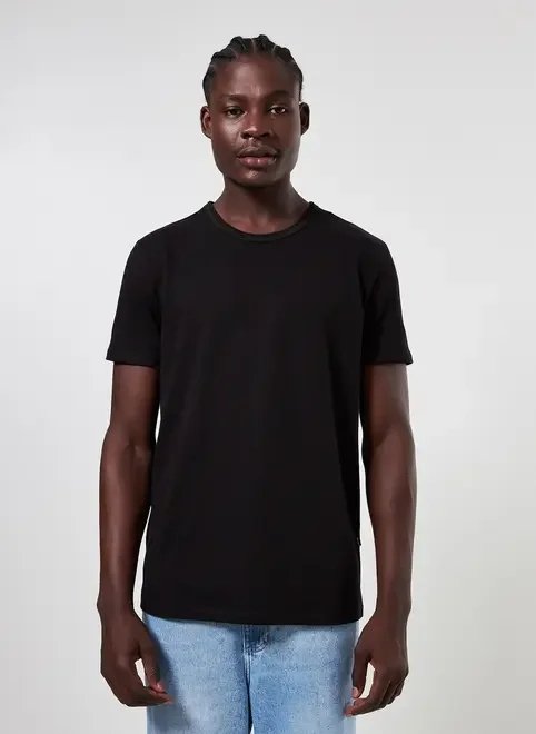 camiseta manga curta em malha estruturada camiseta manga curta em malha estruturada