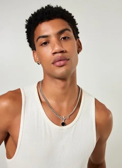 colar corrente prateada com pingente colar corrente prateada com pingente