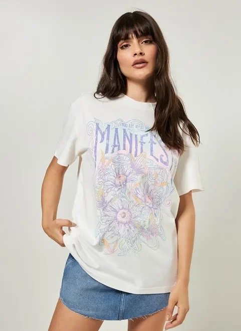 camiseta oversized com estampa manifest camiseta oversized com estampa manifest
