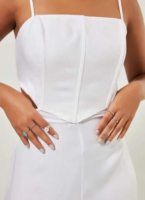 macacão corsetado amarração nas costas macacão corsetado amarração nas costas