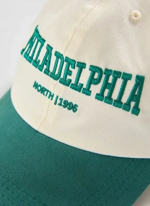 boné philadelphia off-white e verde boné philadelphia off-white e verde