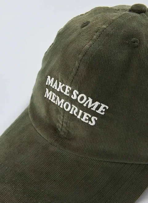 boné em veludo cotelê verde militar boné em veludo cotelê verde militar