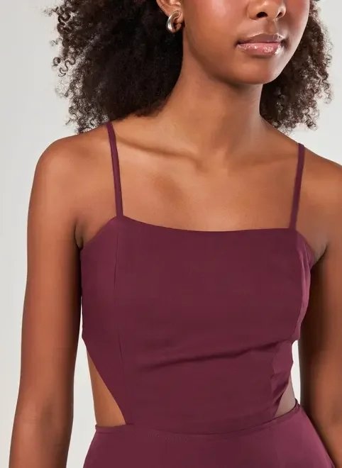 vestido macaquinho curto com fenda vestido macaquinho curto com fenda