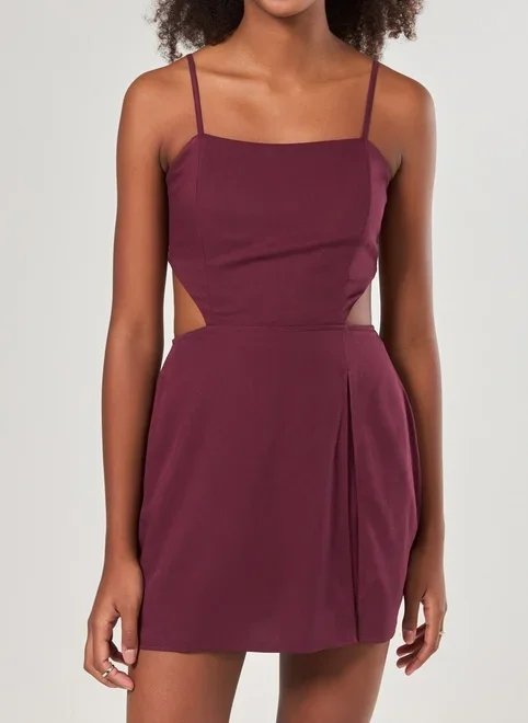 vestido macaquinho curto com fenda vestido macaquinho curto com fenda