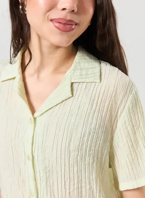 camisa manga curta com textura camisa manga curta com textura