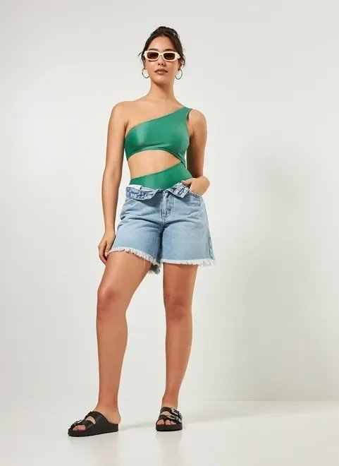 maiô verde com ombro só maiô verde com ombro só