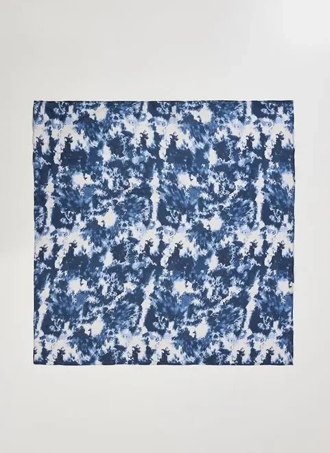 max lenço estampa manchada azul max lenço estampa manchada azul