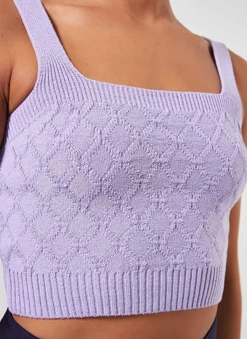 cropped reto em tricô lilás cropped reto em tricô lilás