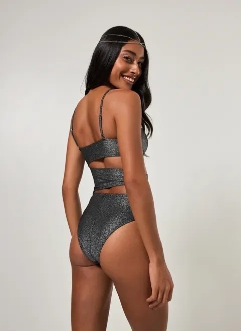 maiô brilhoso com recortes maiô brilhoso com recortes