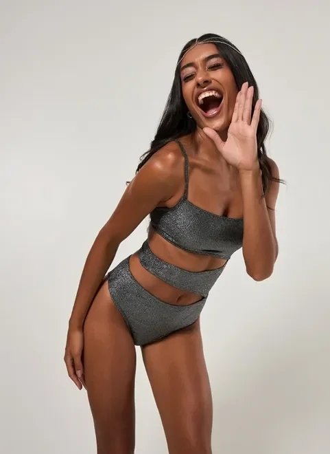 maiô brilhoso com recortes maiô brilhoso com recortes