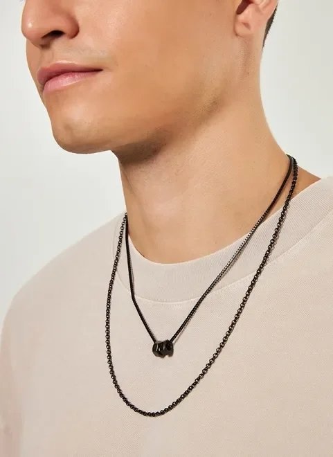 conjunto de colares pretos conjunto de colares pretos